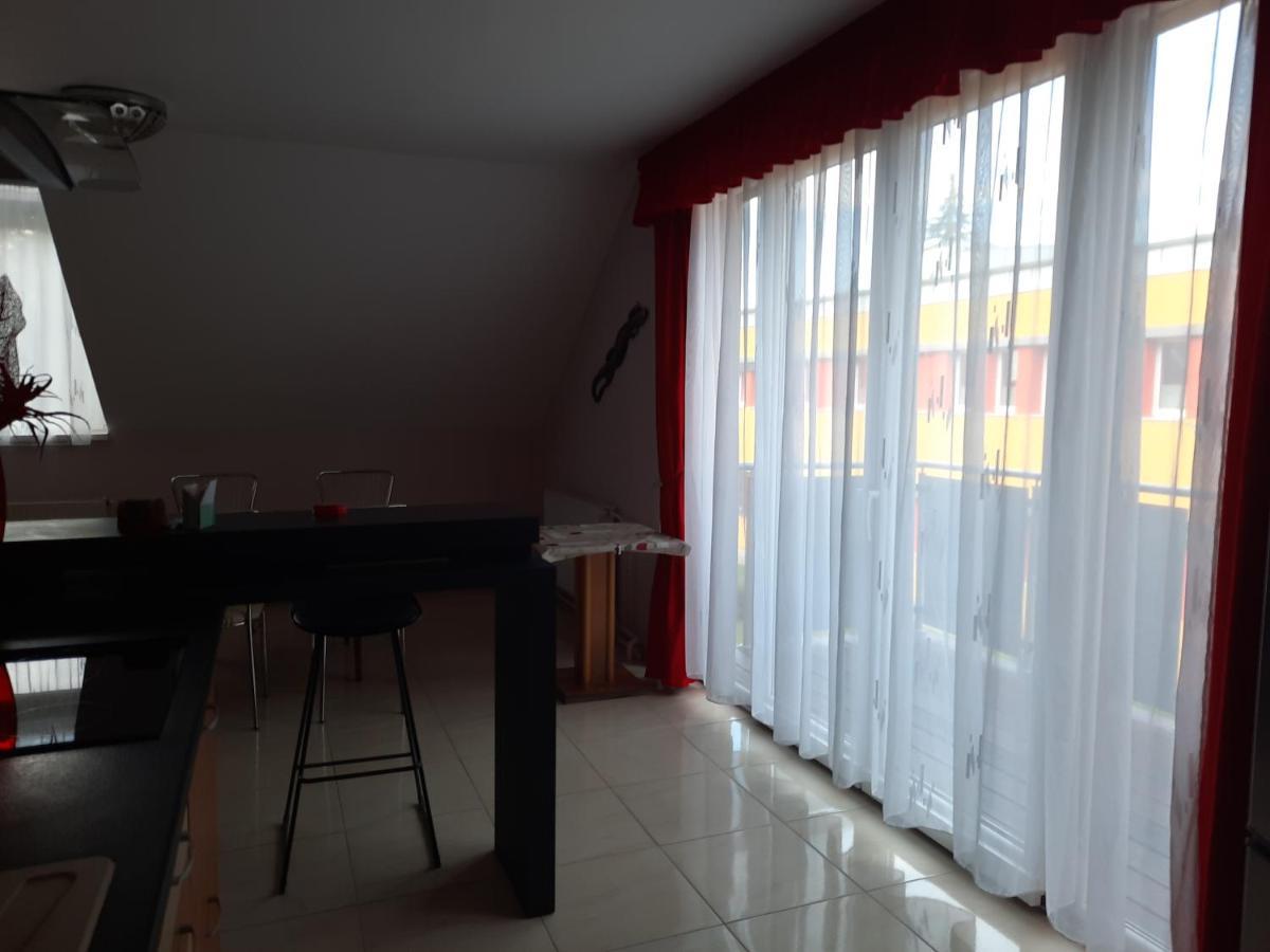 Fitt Apartman Lenti Luaran gambar